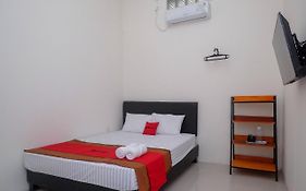 Reddoorz Near Alun Alun Magelang 2